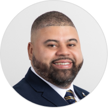 Portrait Henry Tavarez